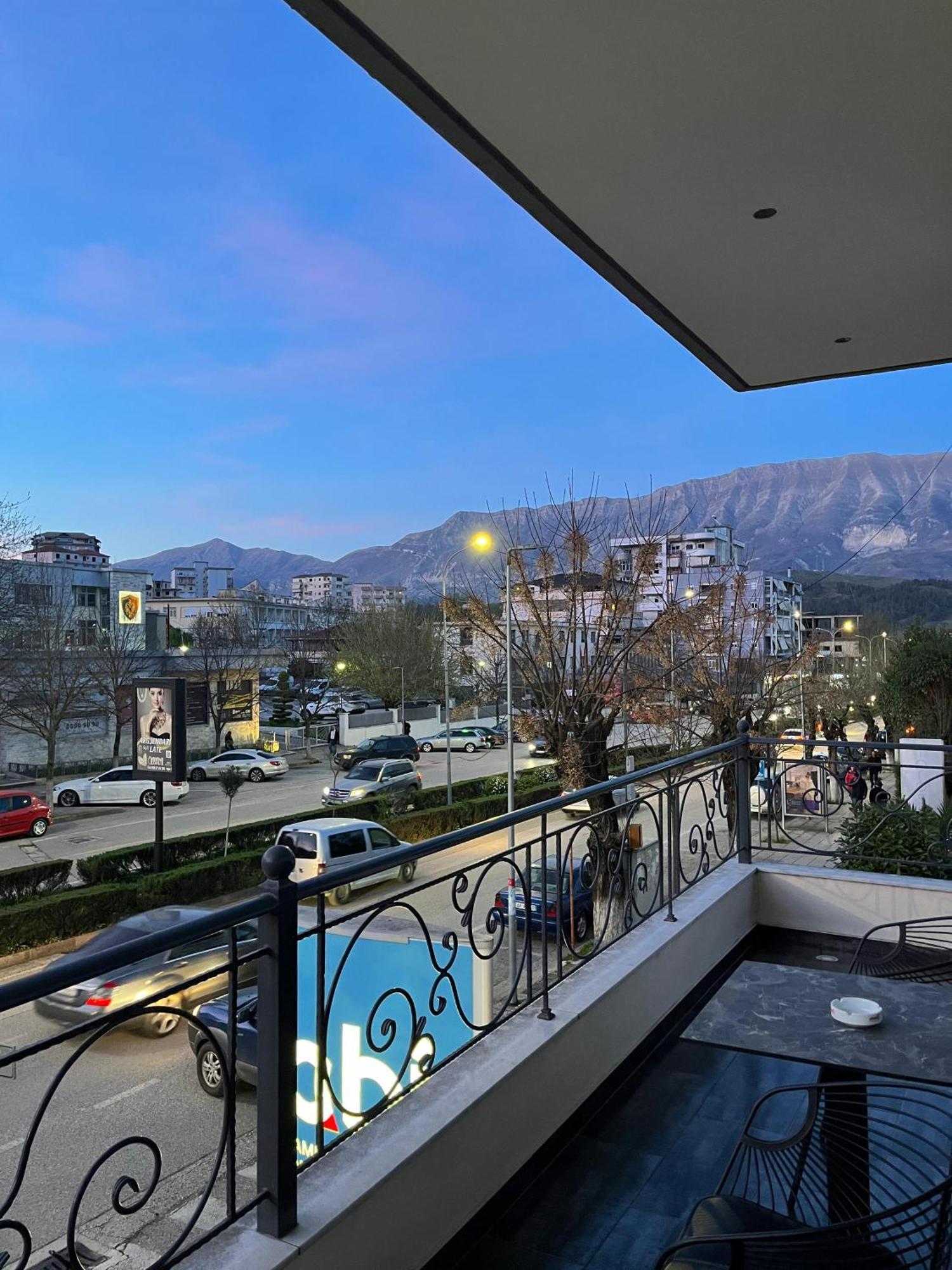 Dream'S Hotel Gjirokastër Exterior foto